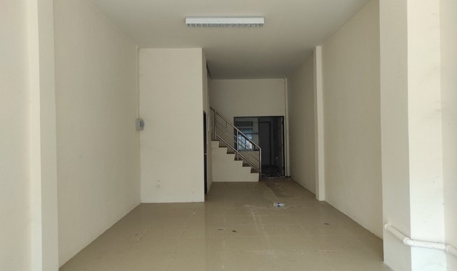 ขายอาคารพาณิชย์          อำเภอเมืองศรีสะเกษ ศรีสะเกษ (PKK04-06173)