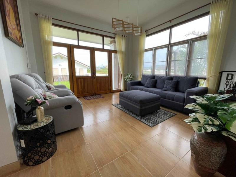 บ้านพูลวิลล่า พื้นที่กว้าง พร้อมเรือนรับรอง บ้านใหญ่ 4 นอน 4 น้ำ พื้นที่ 260 ตรว ดอยสะเก็ด เชียงใหม่