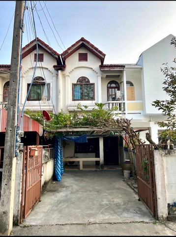 ขายทาวเฮ้าส์2ชั้น 2นอน2น้ำ 19.5ตรว. 1.5ลบ. ฟรีโอนม.ทิพย์มณฑาแกรนด์วิว ต.สันพระเนตร อ.สันทราย เชียงใหม่ขายทาวเฮ้าส์ 2ชั้น 2ห้องนอน 2ห้องน้ำ 19.5ตรว. พร้อมแอร์ 2ตัวราคา 1.5ล้านบาท (1,500,000 บาท) ฟรีโอน ซือสด โอนเร็ว ลดได้เหมาะสำหรับซื้อนำไปรีโนเวทเพื่ออยู่เองรอบข้างที่รีโนเวทแล้ว ขาย 2.3 ล้านบาทหากต้องการรีโนเวท เรามีบริการรับรีโนเวทให้ราคาพิเศษมีหลังตัวอย่างให้ดูที่ขายแล้วก