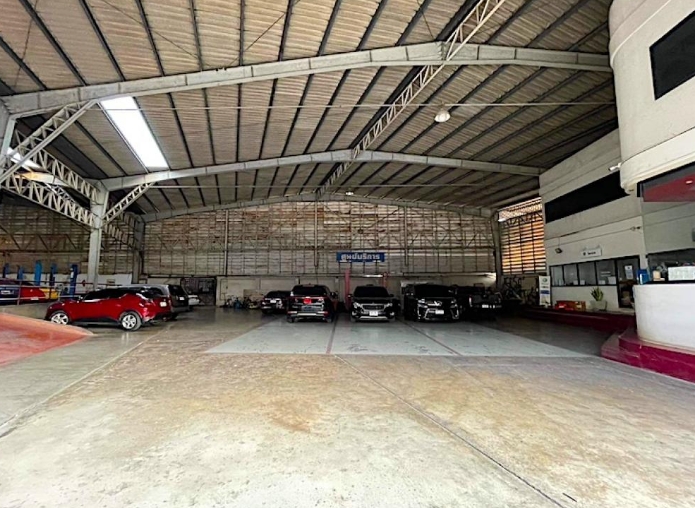 ให้เช่าอาคารโชว์รูม ติดถนนวิภาวดี รังสิต 70 เนื้อที่ 2 ไร่กว่า เขตหลักสี่