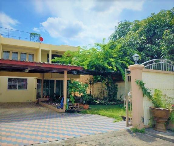 EPL-HR2849 ให้เช่าบ้านเดี่ยว 2 ชั้น หมู่บ้านเมืองทอง 2/3 พัฒนาการ 53  ใกล้ รร.เตรียมอุดมศึกษาพัฒนาการ  พื้นที่ใช้สอย 220 ตรม. 4 ห้องนอน 4 ห้องน้ำ เหมาะทำ Office ทึ่อยู่สามารถจดบริษัทได้ หรือ อยู่อาศัย: ติดต่อ : คุณ เอก  :  061-241 4954   &   083-017 9463   : Line Id : eak2325: กดลิ้งค์เพื่อเเอดไลน์ครับ :  https://line.me/ti/p/A6pc3MToug     :  https://line.me/ti/p/OLEY0bJTsV*** ค่าเช่า 28,000 บาท/เดือน สัญญาเช่า 1 ปีขึ้นไป ( ประกัน 2 เดือน ล่วงหน้า 1 เดือน ) ***( ทึ่อยู่สามารถจดบ�