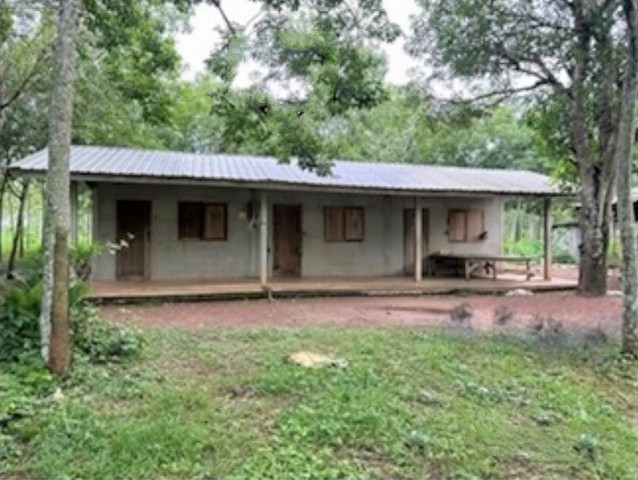 รายละเอียดเพิ่มเติมCode ID :  PKK02-15938ราคาขาย         15,132,000 บาท- ขนาดพื้นที่ :     73,689 ตร.ว (184 ไร่ / 89 ตร.ว)- พื้นที่ใช้สอย :   102 ตร.ม- จำนวนห้อง :   - ห้องนอน - ห้องน้ำ- จอดรถ :     1-2 คัน- บ้านเดี่ยว  :  1 ชั้น- บ้านเดี่ยวหันทางทิศ :- อายุอาคาร :    8 ปีพิกัดทรัพย์ :     https://maps.app.goo.gl/BYGFRT7iAUBauG5v8สถานที่ใกล้เคียง- ใกล้โลตัส โกเฟรช ซูเปอร์มาร์เก็ต วานรนิวาส- ใกล้โรงพยาบาลวานรนิวาส- ใกล้โรงเรียนบ้านสุวรรณคีรี- ใกล้โรงเรียนบ้า�