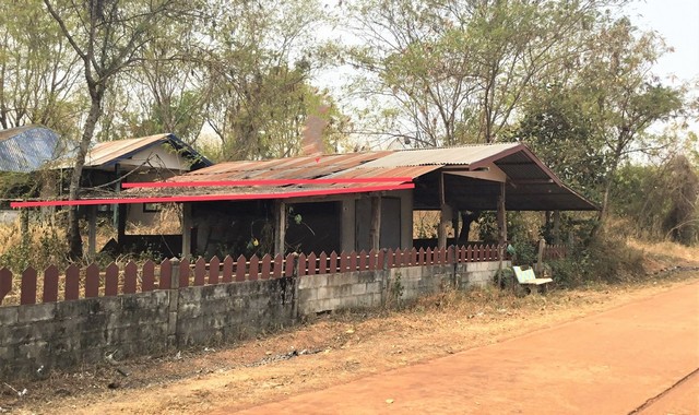 รายละเอียดเพิ่มเติมCode ID : PKK02-11142ราคาขาย       1,148,000 บาท- ขนาดพื้นที่ :   634 ตร.ว (1 ไร่ / 2 งาน / 34 ตร.ว)- พื้นที่ใช้สอย :  157.50 ตร.ม- จำนวนห้อง :   1 ห้องนอน 1 ห้องน้ำ- จอดรถ :    1-2 คัน- บ้านเดี่ยว :     1 ชั้น- บ้านเดี่ยวหันทางทิศ :- อายุอาคาร :    12 ปีพิกัดทรัพย์ :    https://maps.app.goo.gl/9FA4YUpqrTtapYYA8สถานที่ใกล้เคียง- ใกล้โลตัส โกเฟรช ซูเปอร์มาร์เก็ต วานรนิวาส- ใกล้โรงพยาบาลวานรนิวาส- ใกล้โรงเรียนบ้านนาโพธิ์- ใกล้วิทยาลัยเทคโ�