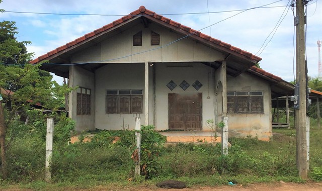 รายละเอียดเพิ่มเติมCode ID : PKK02-09995ราคาขาย       1,209,000 บาท- ขนาดพื้นที่ :    391 ตร.ว (3 งาน / 91 ตร.ว)- พื้นที่ใช้สอย : 171 ตร.ม- จำนวนห้อง :   2 ห้องนอน 1 ห้องน้ำ- จอดรถ :  1-2 คัน- บ้านเดี่ยว :     1 ชั้น- บ้านเดี่ยวหันทางทิศ :- อายุอาคาร : 14 ปีพิกัดทรัพย์ :    https://maps.app.goo.gl/rWbBaKKKJF4fBQur8สถานที่ใกล้เคียง- ใกล้วัดโนนอุดม- ใกล้โรงเรียนบ้านโนนอุดม- ใกล้โรงเรียนบ้านศรีวิชัย- ใกล้วัดป่าศรีจันทร์สอบถามเพิ่มเติม/นัดชมโทร. 097-419-5982(�