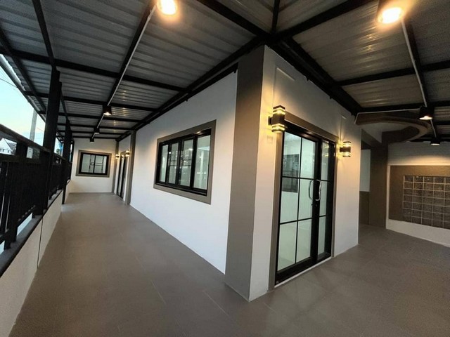 นันทิชา3/8 ถนนเมน ปากซอย19  ทำเลค้าขายได้  ปลอดโปร่ง ไม่อึดอัด