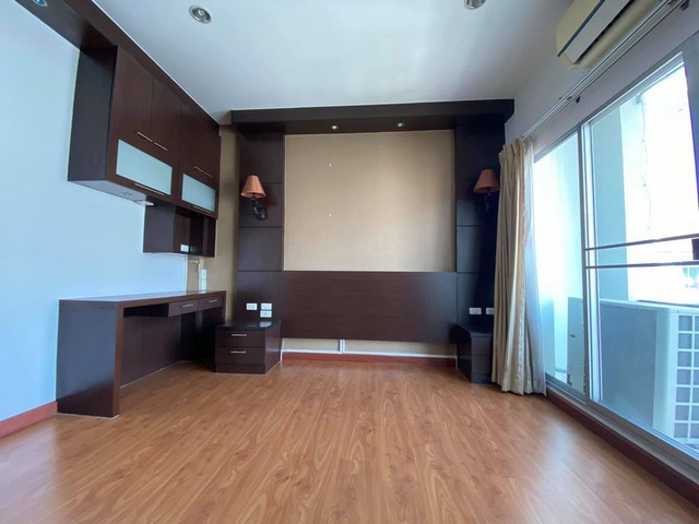 ให้เช่าทาวโฮม  ซอยศรีนครินทร์24 3ห้องนอน   ม.บ้านกลางเมือง เดอะรอยัล โมนาโค ศรีนครินทร์-พัฒนาการ