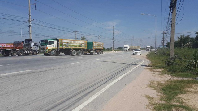 ขายที่ดินเปล่า 69-3-53 ไร่ ติดถุนนใหญ่ สายอำเภอวิเศษชัยชาญ-อ่างทอง  อ.วิเศษชัยชาญ  จ.อ่างทอง  ZB027