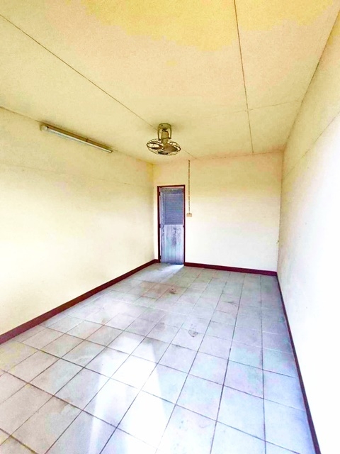 พหลโยธิน 46-50 ปั้มบางจาก ขายอพาร์ทเม้นท์ 5 ชั้น พร้อมที่ดิน 40ตรว. เซ็นทรัล รามอินทรา 24นอน 24น้ำ จอดรถได้20คัน