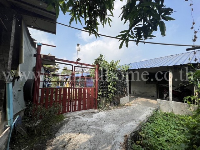 R1 ที่ดินพร้อมสิ่งปลูกสร้าง 214 ตารางวา เสรีไทย 73 ใกล้ แฟชั่นไอส์แลนด์