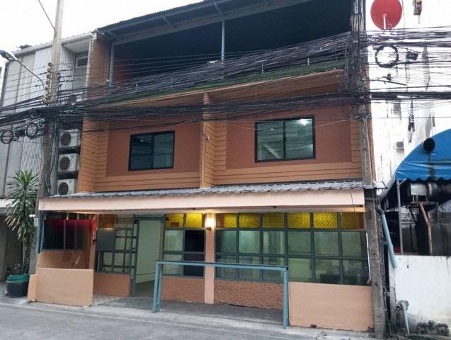 ให้เช่าอาคารพาณิชย์ 3 ชั้น 2 คูหา ปากซอยรัชดา7 ใกล้เดอะ สตรีท รัชดา ใกล้ MRT ศูนย์วัฒนธรรม