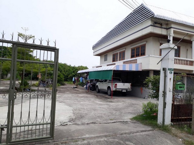 PDD02 ขาย ที่ดินถมแล้ว 3 ไร่ ติดถนนใหญ่ ย่านบางกรวย-ไทรน้อย บางบัวทอง ใกล้วัดเล่งน่ยยี่ 2 ใกล้รถไฟฟ้าสายสีม่วง MRT บางพลูและใกล้รถไฟฟ้าสายสีชมพู Central Westgateราคาขาย 85,000 บาท / ตารางวา ( ค่าใช้จ่ายในโอนคนละครึ่ง )ราคา 102,000,000 บาทติดต่อ คุณช่อผกา 0616198565 LINE 0616198565ที่ตั้ง ถนนบางกรวย - ไทรน้อย ตำบล บางรักพัฒนา อำเภอบางบัวทอง นนทบุรี 11110เนื้อที่ 3 ไร่ หน้ากว้างติดถนน 45 เมตร ความลึก 120 เมตรใกล้รถ�