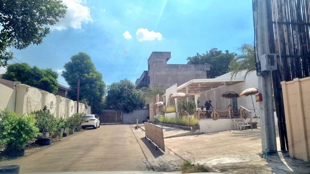 WW931G ขาย ที่ดินเปล่า ซอยนาคนิวาศ 37 (แถมคาเฟ่ สามารถดำเนินการต่อได้)