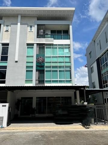 PB3544 ให้เช่าโฮมออฟฟิศ 4 ชั้น ซอยนวลจันทร์ รามอินทรา โครงการ บิซเเกลเลอเรีย นวลจันทร์-เกษตรนวมินทร์ ใกล้เลียบด่วนเอกมัย-รามอินทรา 