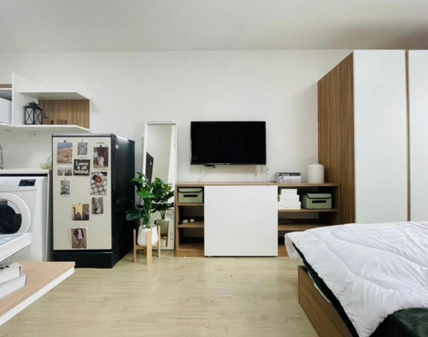 Elio Sukhumvit 64, safe, quiet, clean, 8th floor, BTS Punnawithi.***Service for selling/renting houses, condos and giving advice. If interested, contact at any time***Interested in additional details or pictures or making an appointment to see the room?Contact Ekachai (Aui)T. 089-799-5598Line@ ID: @auiauiaui001 (add @ in front)Room type: 1 bedroom, 1 bathroomSize 22 sq m., 8th floor, Building BNew, clean room, beautifully decorated, ready to move in.details-------------------------------------------------- ------------Rental price: 8,500.-/month-------------------------------------------------- ------------*Facilities worth using- swimming pool– Fitness– playground– Two Shuttle Buses pick up and drop off residents.-------------------------------------------------- ------------*Nearby important places (Based on information from Google Map)1. BITEC Bangna2. Kluaynamthai Hospital3. Anglo Singapore International School4. True Digital Park5. BTS Punnawithi-----------------------------