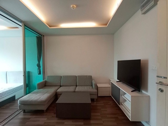 ขายคอนโด Bridge Sathorn Narathiwas (บริดจ์ สาทร นราธิวาส)รายละเอียด- แบบ 1 นอน, 1 น้ำ- ขนาด 33.31 ตรม. ชั้น 5, วิวสระ- ขาย 3,000,000 บาท- เฟอร์ครบ พร้อมอยู่ส่วนกลาง: สระว่ายน้ำระบบเกลือ, Roof Garden, CCTVสถานที่ใกล้เคียง:- BRT ถนนจันทน์, รถไฟฟ้า BTS ช่องนนทรี, ทางด่วน- เซ็นทรัล พระราม 3, Tesco Lotus- โรงเรียนเซนต์โยเซฟ คอนแวนต์, กรุงเทพคริสเตียน, อัสสัมชัญบางรัก- โรงพยาบาลเซ็นหลุยส์, BNH***************************โทร เอื้อ 092-328-7914Line aeroaur***************************ตั