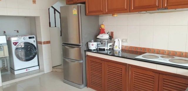 ให้เช่าบ้านเดี่ยว ย่านลาดพร้าว ,รัชดาภิเษก,พหลโยธิน, เสนานิคม ใกล้MRTสถานีลาดพร้าว และBTS สถานีรัชดา และ ลาดพร้าววังหิน 34 โชคชัย 4