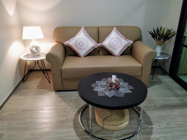 Regent สุขุมวิท 97 น่าอยู่ สะอาด ปลอดภัย ชั้น 6 BTS บางจาก ***บริการรับฝากขาย/เช่าบ้าน  คอนโด และให้คำปรึกษา สนใจติดต่อได้ตลอดเวลา*** สนใจรายละเอียดเพิ่มเติมหรือรูปภาพหรือนัดชมห้อง ติดต่อ เอกชัย (Aui) T. 089-799-5598 Line@ ID : @auiauiaui001 (เติม @ ด้านหน้าด้วยนะครับ) (Agent Post)--------------------------------------------------------------แบบห้อง  1 ห้องนอน  1 ห้องน้ำ ขนาด 28 ตรม. ชั้น 6  อาคาร Bห้องใหม่สะอาด ตกแต่งสวยงาม พร้อมเข้าอยู่รายละเอียด------------------