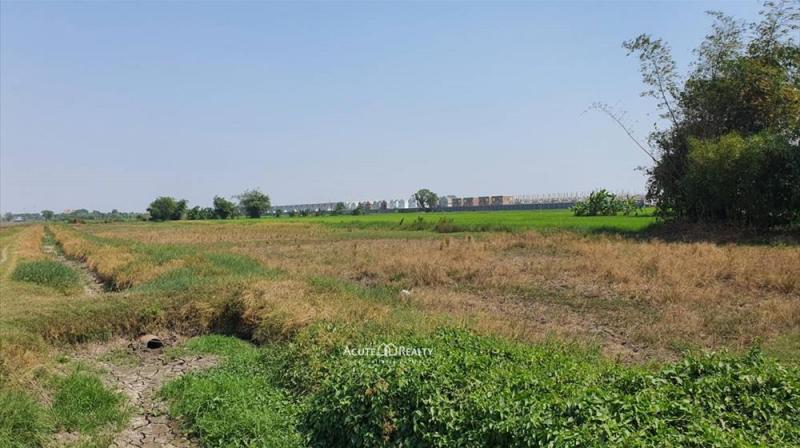 ติดถนน 2 ด้าน ใกล้ ม.กรุงเทพ ใกล้ ม.ธรรมศาสตร์รังสิต ใกล้ฟิวเจอร์พาร์ครังสิต เชื่อมต่อถนนหลายสาย