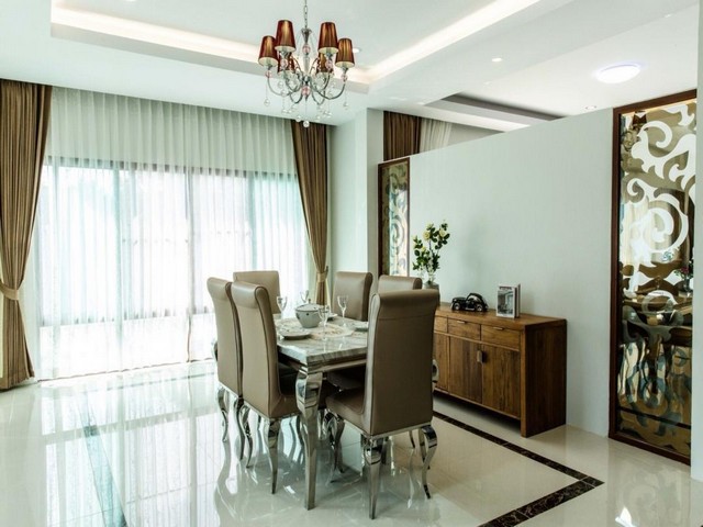 PDD02 ให้เช่า บ้านเดี่ยว 2 ชั้น โครงการ Perfect Masterpiece Rama9 ถนนพระราม 9 12 นอน ย่านพระราม9 พัฒนาการ พร้อมสระว่ายน้ำส่วนตัว ใกล้ARLหัวหมากราคาเช่า 550,000 บาท/เดือน (สัญญาขั้นต่ำ 2 ปี ประกัน 3 เดือน ล่วงหน้า 1 เดือน)ที่ตั้ง โครงการ Perfect Masterpiece Rama9 ถนนพระราม 9 แขวงประเวศ เขตประเวศ กรุงเทพมหานครติดต่อ คุณช่อผกา 0616198565 LINE 0616198565เนื้อที่ 400 ตารางวา พื้นทีใช้สอย 1200 ตารางเมตร จำนวน 2 ชั้น 3หลัง 12 ห้องนอน 15 ห้องน้ำ 2�