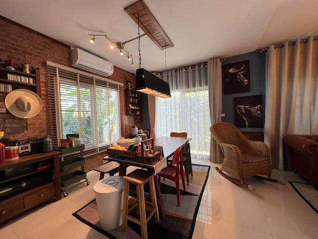 PP151 ขาย บ้านเดี่ยว 2 ชั้น ชัยพฤกษ์ จตุโชติ-วัชรพล Chaiyaphruek ChatuChot-Watcharapol หน้าบ้านหันทิศใต้  ซอยจตุโชติ 10 ออเงิน เขตสายไหม ตกแต่งสวย ราคา 6,250,000 บาท ค่าโอนค่าภาษีคนละครึ่งอายุบ้านเพียง 4 ปี เจ้าของอยู่เองติดต่อ คุณช่อผกา 0616198565 LINE 0616198565โครงการ Land & Houses บ้านสวยสไตล์ Urban Cottage เนื้อที่ 52.3 ตรว. พื้นที่ใช้สอยในบ้าน 136 ตรม.จำนวน2ชั้น หน้าบ้านหันทิศใต้ -3 ห้องนอน-3 ห้องน้ำ-2 ที่จอดรถแอร์ครบ 4 ห้องเครื่อ�