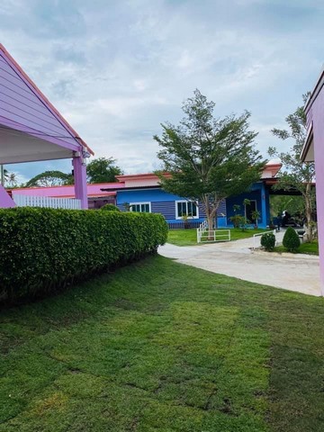 ขายด่วน รีสอร์ท เนื้อที่ 2 ไร่ ตั้งอยู่ ต.แสงอรุณ อ.ทับสะแก จ.ประจวบคีรีขันธ์