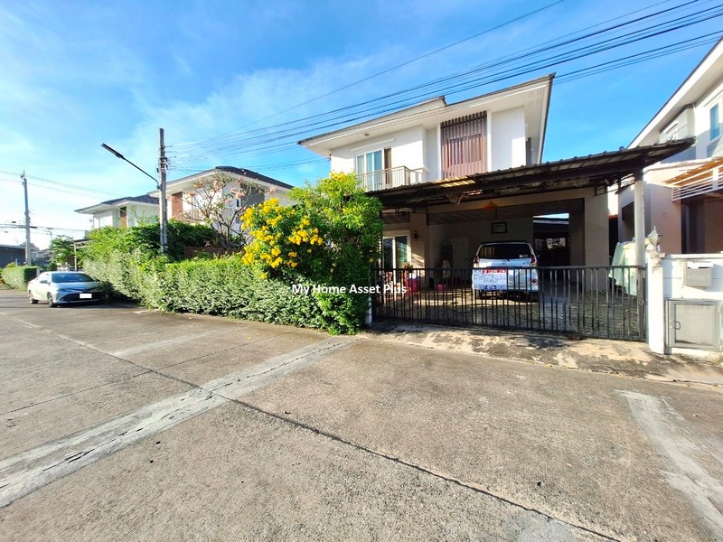 MH0020 ขายบ้าน เดอะ ลิฟวิ่ง ทรี บาย คุณาลัย ขนาด 55..9 ตรว. พื้นที่ใช้สอย 223.6 ตรม. บ้านทิศใต้โครงการ : เดอะ ลิฟวิ่ง 3 บาย คุณาลัย / THE LIVING 3 BY KUNALAIราคาขาย 3.79 ล้านบาทจุดเด่น :- ใกล้ห้างสรรพสินค้าเซ็นทรัลเวสต์เกต, อิเกีย บางใหญ่,รายละเอียด :- ขนาดที่ดิน : 55.9 ตรว. พื้นที่ใช้สอย 223.6 ตรม. บ้านทิศใต้- 3ห้องนอน , 3 ห้องน้ำ- 2 ที่จอดรถสิ่งอำนวยความสะดวก :- สระว่ายน้ำ- รปภ.24 ชั่วโมง กล้องวงจรปิด- สวนสาธารณะ