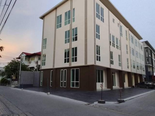 ขายโฮมออฟฟิศ 4 ชั้น 3 คูหา 924 ตรม. โครงการ รัชฎากาญจน์ รัชดา-สุทธิสาร