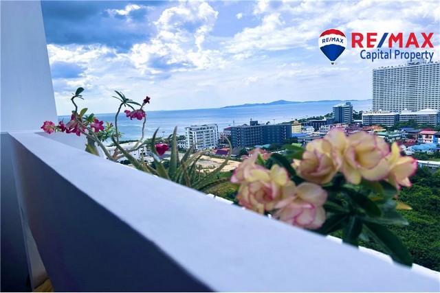 ขอแนะนำหาดจอมเทียนพาราไดซ์ - สตูดิโอขนาด 41 ตร.ม. บนชั้น 14 พร้อมวิวทะเลอันตระการตา ที่พักมีสไตล์แห่งนี้ผสมผสานการออกแบบที่ทันสมัยเข้ากับการใช้งานได้อย่างลงตัว โดยมีพื้นที่นั่งเล่นที่ตกแต่งอย่างดี ห้องครัวขนาดเล็ก และห้องน้ำ เพลิดเพลินกับการใช้ชีวิตสไตล์รีสอร์ทพร้อมสิ่งอำนวยความสะดวกพิเศษ เช่น ฟิตเนสและสระว่ายน้ำ ติดต่อเราสำหรับการดูคุณสมบัติที่ส