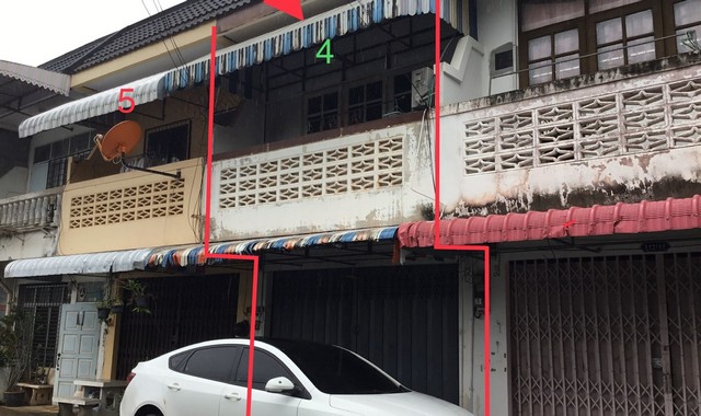  รายละเอียดเพิ่มเติม Code ID : PKK04-05932  ราคาขาย 1,800,000  บาท- ขนาดพื้นที่ :   14.40 ตร.ว.- พื้นที่ใช้สอย : 112.00 ตร.ม.  - จำนวนห้อง :   1 ห้องนอน 2 ห้องน้ำ - ที่จอดรถ :    1   คัน- บ้านหันทางทิศ : ใต้  พิกัดทรัพย์ : https://maps.app.goo.gl/64Vurt5Rd6Rz8Rcb6    สถานที่ใกล้เคียง- ใกล้แสงอรุณมินิมาร์ท - ใกล้ริช มาร์เก็ต สุราษฎร์ธานี - ใกล้ เทสโก้ โลตัสเอ็กซ์เพรส ตลาดสำเภาทอง- ใกล้ร้าน​พี​พี​มินิมาร์ท สอบถามเพิ่มเติม/นัดชมโทร. 097-419-5982(พลอย)โท