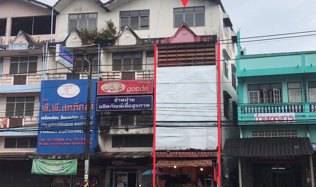   รายละเอียดเพิ่มเติม Code ID : PKK04-05713  ราคาขาย  4,500,00 บาท- ขนาดพื้นที่ :   20.70 ตร.ว.- พื้นที่ใช้สอย :  240.00 ตร.ม. - จำนวนห้อง :  3 ห้องนอน 3 ห้องน้ำ  - ที่จอดรถ :     1  คัน- บ้านหันทางทิศ : ตะวันออกเฉียงเหนือ พิกัดทรัพย์ : https://maps.app.goo.gl/yXV4ummUABD2wize6    สถานที่ใกล้เคียง- ใกล้ตลาด(ศาลแขวง)- ใกล้โลตัส โกเฟรช ราชภัฎสุราษฎร์ธานี  - ใกล้แก้วมินิมาร์ท- ใกล้โลตัส มอ.สุราษฎร์ธานี Lotus’s Mor-Or Suratthani  สอบถามเพิ่มเติม/นัดชมโทร. 097-419-5982(พ�