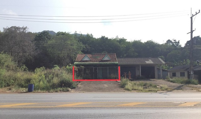 รายละเอียดเพิ่มเติมCode ID : PKK02-14656ราคาขาย         1,336,000 บาท- ขนาดพื้นที่ :    40 ตร.ว - พื้นที่ใช้สอย :     150 ตร.ม- จำนวนห้อง :  2 ห้องนอน 1 ห้องน้ำ- ที่จอดรถ :      1-2 คัน- บ้านเดี่ยว :        1 ชั้น- บ้านเดี่ยวหันทางทิศ : -- อายุอาคาร :    19 ปีพิกัดทรัพย์ :   https://maps.app.goo.gl/f3SdKgGTAC1uwU5BAสถานที่ใกล้เคียง- ใกล้โรงเรียนชุมชนบ้านทุ่ง- ใกล้วัดในช่อง- ใกล้แม็คโคร กระบี่- ใกล้บิ๊กซี ซูเปอร์เซ็นเตอร์ สาขา กระบี่สอบถามเพิ่มเติม/นั�