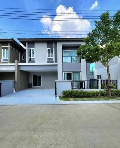 PB3571 ให้เช่าบ้าน ย่าน ถนนบางนา-ตราด หมู่บ้านแกรนด์ พลีโน่ ใกล้ เมกา บางนา วิวสวยเฟอร์นิเจอร์ครบพร้อมอยู่ติดต่อ คุณบิว  081 2523279 หรือ 061 6198565ID line : 061 787 9691ราคาเช่า 50,000 บาทต่อเดือน ประกัน 2 เดือน ล่วงหน้า 1 เดือนราคาขาย 9.8 ล้านบาทบ้านแฝด 2 ชั้น หมู่บ้านแกรนด์ พลีโน่ เมกา บางนา วิวสวน เฟอร์ครบพร้อมอยู่ เดินทางสะดวกตำแหน่งดี ติดถนนเมน วิวหน้าสวน บ้านสวยตกแต่งพร้อมเข้าอยู่ขนาดที่ด�