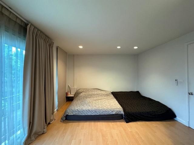 C4110 ขายทาวน์โฮม 3 ชั้น หมู่บ้านพลัส ซิตี้ พาร์ค (ศรีนครินทร์ สวนหลวง) ติดถนนเฉลิมพระเกียรติ ใกล้ Paradise Park และ MRT สถานีศรีอุดม