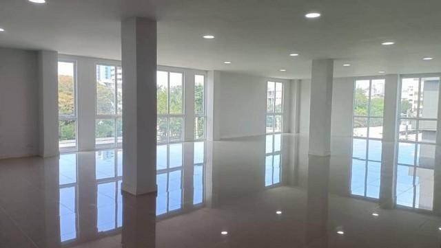 C4103  ขายโฮมออฟฟิศ 4 ชั้น 3 คูหา โครงการรัชฎากาญจน์ รัชดา-สุทธิสาร ถนนรัชดาภิเษก มีลิฟท์ ใกล้MRTสุทธิสารเนื้อที่ 116.8 ตารางวา พื้นที่ใช้สอย 924 ตารางเมตร 4 ชั้น 3 คูหา 3 ห้องนอน 9 ห้องน้ำ หน้ากว้าง 16.5 เมตร ลึก 14.0 เมตร สนใจนัดชมติดต่อ รหัสประกาศC4103 คุณเฟลม  0638956397ID line : 0638956397: https://line.me/ti/p/LTVhEi9gAFC4103  ขายโฮมออฟฟิศ 4 ชั้น 3 คูหา โครงการรัชฎากาญจน์ รัชดา-สุทธิสาร ถนนรัชดาภิเษก มีลิฟท์ ใกล้MRTสุทธิสารโฮมอ