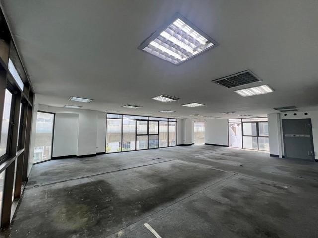 C4102 ให้เช่าอาคารพาณิชย์ 7 ชั้น มีลิฟต์ ย่านเจริญนคร คลองสาน สาทร ใกล้ไอคอนสยาม ใกล้BTS กรุงธนบุรี