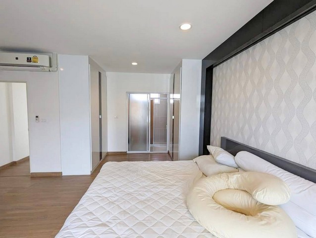 ให้เช่าทาวน์โฮม 3 ชั้น บ้านกลางเมืองเอสเซ้นส์ สาทร-ตากสิน2