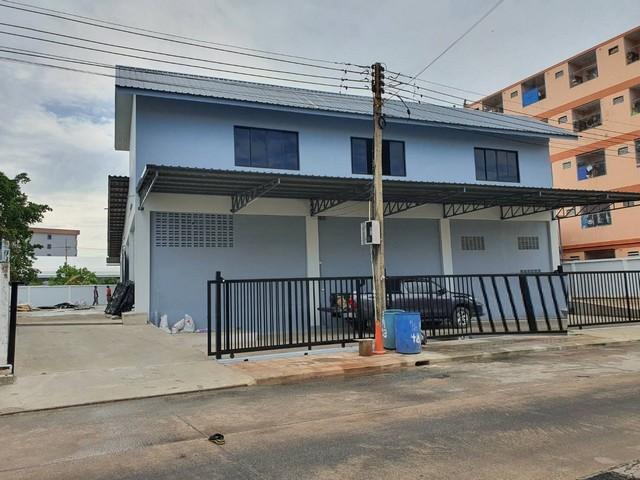 ให้เช่าโรงงาน พื้นที่ใช้สอย 700 ตร.ม พื้นที่รอบอาคาร 500 ตร.ม ถนนเอกชัย-พระราม 2 ที่ดิน 3 งาน ตำบลนาดี สมุทรสาคร