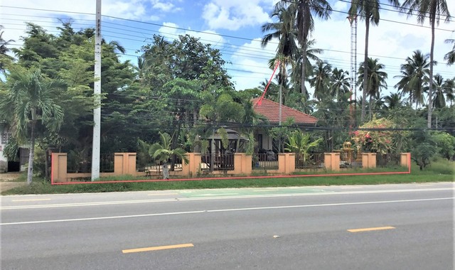   รายละเอียดเพิ่มเติม Code ID : PKK02-08191  ราคาขาย  2,750,000  บาท- ขนาดพื้นที่ : 252.00 ตร.ว.  - พื้นที่ใช้สอย :  300.60 ตร.ม. - จำนวนห้อง :  6 ห้องนอน 5 ห้องน้ำ - ที่จอดรถ :   2    คัน- บ้านหันทางทิศ : ตะวันตกเฉียงใต้    พิกัดทรัพย์ : https://maps.app.goo.gl/1Xad6QkcqmyhTD7n8    สถานที่ใกล้เคียง- ใกล้สำเพ็ง สามร้อยยอด- ใกล้มาลี ซูเปอร์สโตร์ สาขาพุน้อย - ใกล้ ซันนี่ มาเก็ต- ใกล้ครัวคุณสุนทรทะเลสด สอบถามเพิ่มเติม/นัดชมโทร. 097-419-5982(พลอย)โทร. 096-932-4624(อ