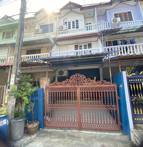 ขายทาวน์เฮ้าส์ 3ชั้น หมู่บ้านสินทวีแกรนด์ วิลเลจ พระราม 2 พื้นที่ 16.5 ตร.วา (3 นอน 3 น้ำ) เพียง 2.0 ลบ.