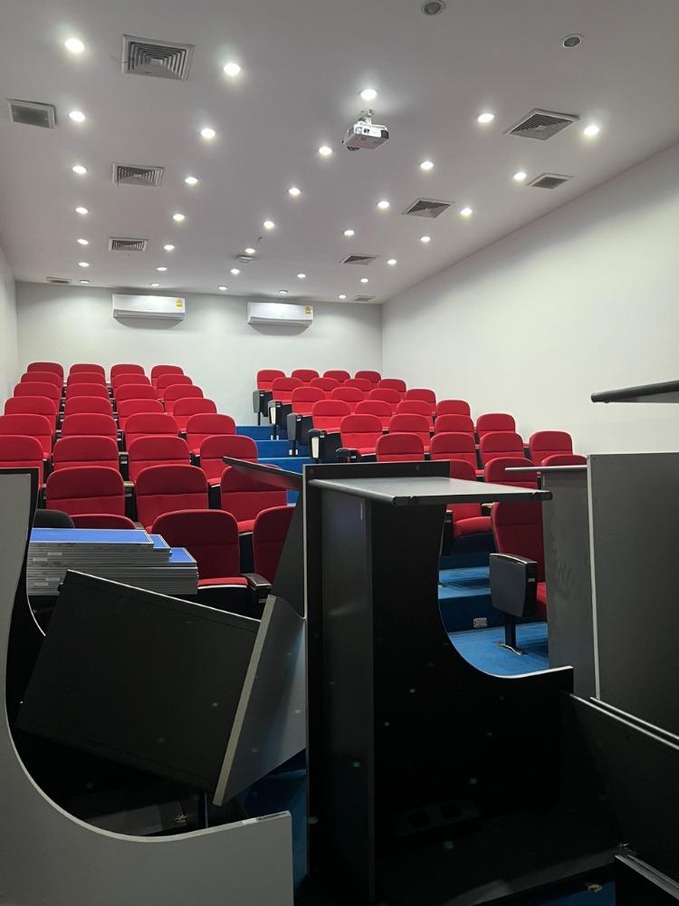 EPL-BR0035 ให้เช่าอาคารสำนักงาน ย่านรามอินทรา-วัชรพล บางเขน พื้นที่ใช้สอยทั้งหมด 2400 ตารางเมตร จอดรถได้ประมาณ 20-30 คัน แนวรถไฟฟ้า