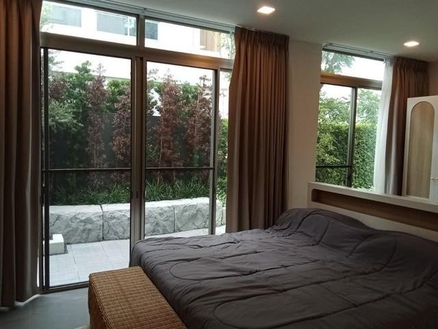 C4119 ให้เช่าและขายบ้านเดี่ยว 3 ชั้น โครงการวีเว่ พระราม 9 VIVE Rama 9 ถนนกรุงเทพกรีฑา ใกล้Brighton Collegeเนื้อที่ 80 ตารางวา พื้นที่ใช้สอย 380 ตารางเมตร 3 ห้องนอน 3 ห้องน้ำ 1 ห้องนั่งเล่น 1 ครัวไทย 1 ห้องนอนแม่บ้านพร้อมห้องน้ำ 3 ที่จอดรถสนใจนัดชมติดต่อ รหัสประกาศC4119 คุณเฟลม  0638956397ID line : 0638956397: https://line.me/ti/p/LTVhEi9gAFC4119 ให้เช่าและขายบ้านเดี่ยว 3 ชั้น โครงการวีเว่ พระราม 9 VIVE Rama 9 ถนนกรุงเทพกรีฑา ใกล้Brighton Collegeเนื้อที