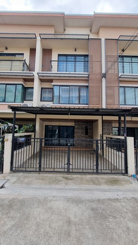 ให้เช่า ทาวน์โอม3ชั้น บ้านกล้วย-ไทรน้อย  บางบัวทอง ตกแต่งแล้วมีแอร์ 3 ตัว พร้อมอยู่   14500 บาททาวน์โฮม 3 ชั้น โครงการ อินฟินิตี้ ทาวน์โฮม บ้านกล้วย-ไทรน้อย ทำเลดี เข้าออกสะดวก ติดถนนใหญ่ย่าน รัตนาธิเบศร์ บางบัวทอง ราชพฤกษ์ ชัยพฤกษ์เนื้อที่ 22 ตรว.  หน้ากว้าง 6 เมตร  พื้นที่ใช้สอย 200 ตรม. 3นอน 4น้ำ ตัวบ้านสถาพดี มีต่อเติมครัวภายในบ้านแล้วและ มีหลังคาหน้าบ้านกันฝนและขี้น