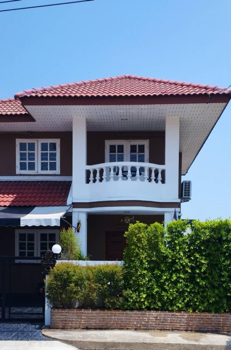 ##ขายบ้านเดี่ยว 58 ตรว. ม.ณัฐนันท์โฮม4 ลาดหลุมแก้ว ปทุมธานีโซน อ.ลาดหลุมแก้ว จ.ปทุมธานี•ลักษณะโดยทั่วไป- ขายบ้านเดี่ยว(พร้อมอยู่) ตกแต่งสวย ทำเลดี บรรยากาศสงบ, เป็นส่วนตัวน่าอยู่อาศัย- ที่ตั้ง : 60/166 หมู่บ้านณัฐนันท์โฮม4  ต.คูขวาง อ.ลาดหลุมแก้ว จ.ปทุมธานี- เนื้อที่  58  ตรว. 3 นอน 2 น้ำ 2 ชั้น- ตกแต่งแล้ว, พร้อมเข้าอยู่ได้ทันที- ตั้งอยู่ในแหล่งชุมชน  เดินทางเข้า ออก ได้หลายเส้น