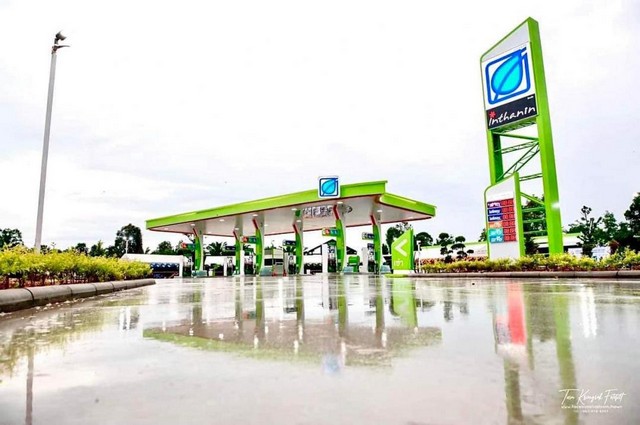 LS101 ขายกิจการปั๊มน้ำมัน เนื้อที่ 8 ไร่กว่า อำเภอละแม จังหวัดชุมพร ดำเนินกิจการต่อได้ทันที ใกล้ถนนหมายเลข 41ติดต่อ : - คุณสราวุฒิ Tel. 0994108945   Line : 0994108945  ราคา 50,000,000 บาทขายกิจการปั๊มน้ำมัน เนื้อที่ 8 ไร่ 3 งาน 63 ตารางวา ขายทั้งบริษัท- 32 หัวจ่าย ความจุน้ำมัน 120,000 ลิตร- มินิมาร์ท อินทนิล ร้านค้าให้เช่า และศูนย์อาหาร- ปั๊มใหม่สะอาด ทันสมัย เห็นได้ชัดเจน ติดถนนสายเอเชียขาล่องใต้- ให้ทั