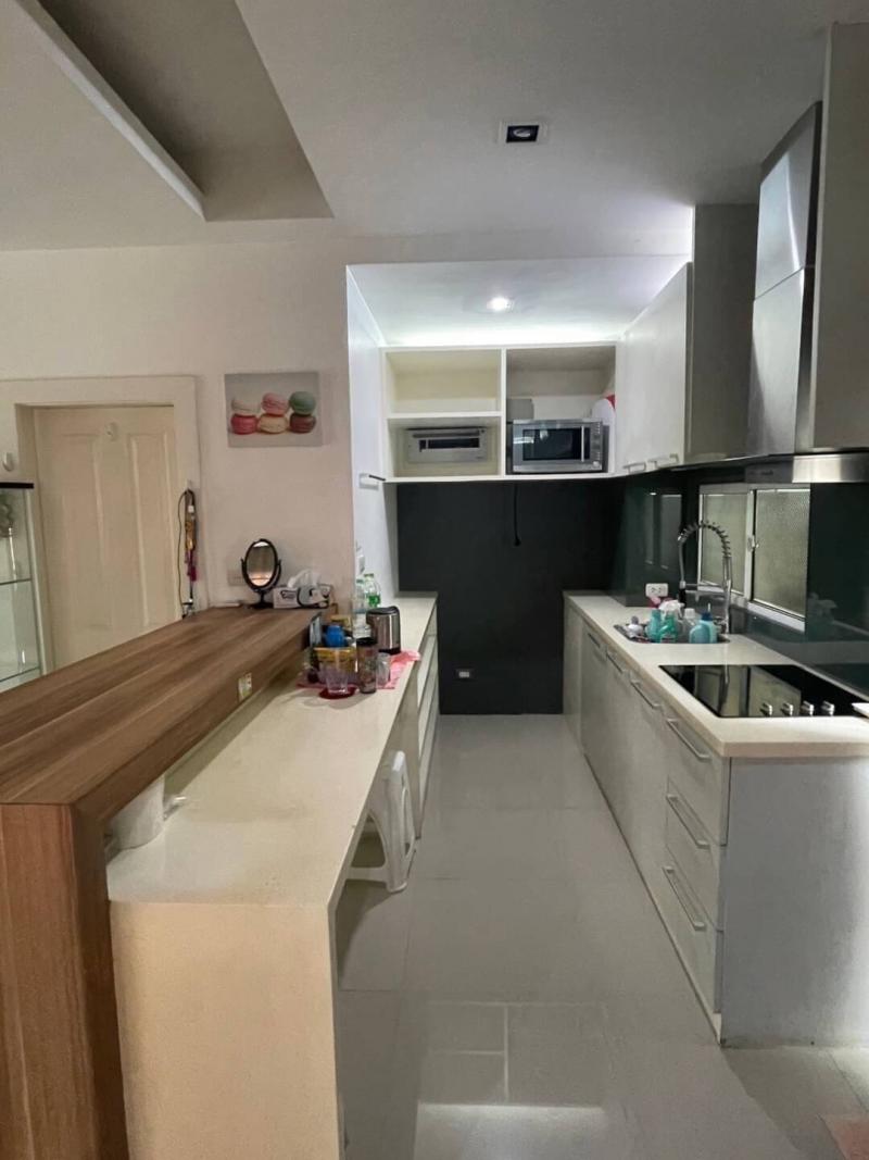 ทาวน์โฮมหลังริม โครงการแสนสิริ ทาว์นอเวนิว ใกล้โรงเรียนนานาชาติ โรงพยาบาล ห้างสรรพสินค้า