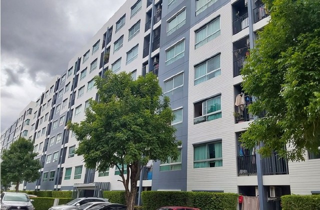 รายละเอียดเพิ่มเติม Code ID : PSC00569  ราคาขาย  1,116,000  บาท  - พื้นที่ใช้สอย : 28.84 ตร.ม.- จำนวนห้อง : 1 ห้องนอน 1 ห้องน้ำ  - คอนโดอยู่ชั้นที่ 5 พิกัดทรัพย์ : https://maps.app.goo.gl/uB6VzrAGBF7Vo4rU8    สถานที่ใกล้เคียง- ใกล้ โรงพยาบาลพระนั่งเกล้า- ใกล้  MRT ไทรม้า- ใกล้  แม่น้ำเจ้าพระยา- ใกล้  มหาวิทยาลัยเทคโนโลยีราชมงคลสุวรรณภูมิสอบถามเพิ่มเติม/นัดชมโทร. 097-419-5982(พลอย)โทร. 096-932-4624(ออมสิน)Line : @panaya (มี@ด้านหน้า)ปรึกษาสินเชื่อฟรี One Stop