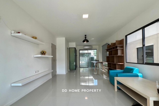 ขายหมู่บ้านทาวน์อเวนิวเมิร์จ รัตนาธิเบศร์ หลังมุม (DD001587)