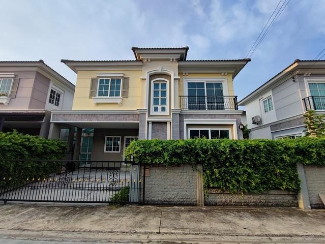 PB3584 ขายบ้าน ซอยนวมินทร์42 โครงการ โกลเด้น นีโอ ลาดพร้าว-เกษตรนวมินทร์ ใกล้บางกะปิ ติดต่อ คุณบิว  081 2523279 หรือ 061 6198565ID line : 061 787 9691ราคาขาย 6,100,000 บาทบ้านแฝด 2 ชั้น โครงการโกลเด้น นีโอ ลาดพร้าว-เกษตรนวมินทร์ ซ.นวมินทร์42- เนื้อที่ 38.4 ตรว.- พื้นที่ใช้สอย 141 ตรม.- 3 ห้องนอน 3 ห้องน้ำ- ครัวบิ้วอินพร้อมเตาอบ- แถมแอร์ 3 ตัว- ม่านพร้อมมุ้งลวดทั้งหลัง- ที่จอดรถ 2 คันสิ่งอำนวยความสะดวก- คลับเฮ้าส์- สร