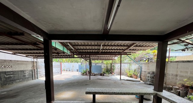 [A797]ให้เช่า 32k บ้านเดี่ยว รีโนเวทใหม่ทั้งหลัง ลาดพร้าว 15 ทะลุศาลอาญาได้  ใกล้รถไฟฟ้าใต้ดิน MRTลาดพร้าว 700 เมตร เดินเพียง 9 นาที