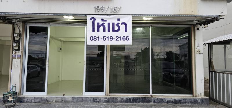 ให้เช่าอาคารพาณิชย์ 3 ชั้น ทำเลดีมาก อยู่โครงการพลายชุมพลเพลช จ.พิษณุโลก